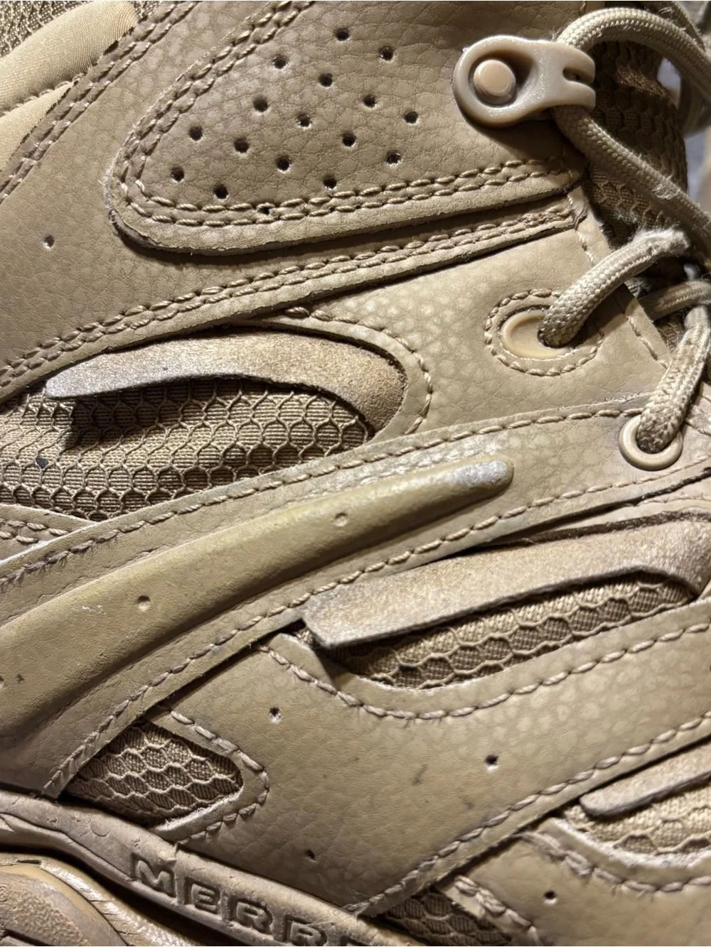 Merrell Men’s Beige Tactical Boots Size 11 Side Zipper and Lace Up